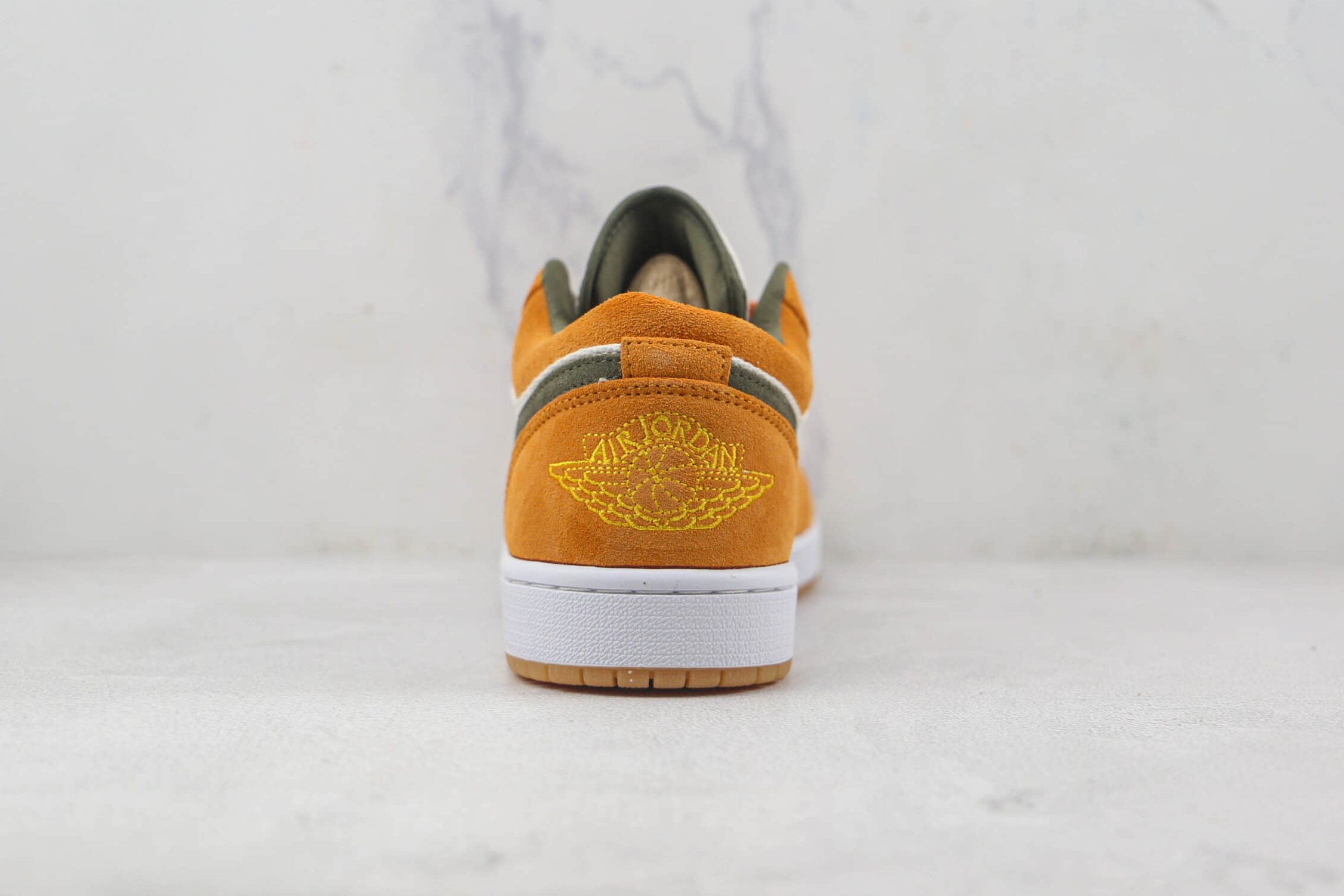 Air Jordan 1 Low SE 'Light Curry' DH6931-102 - Stylish Low-Top Sneakers