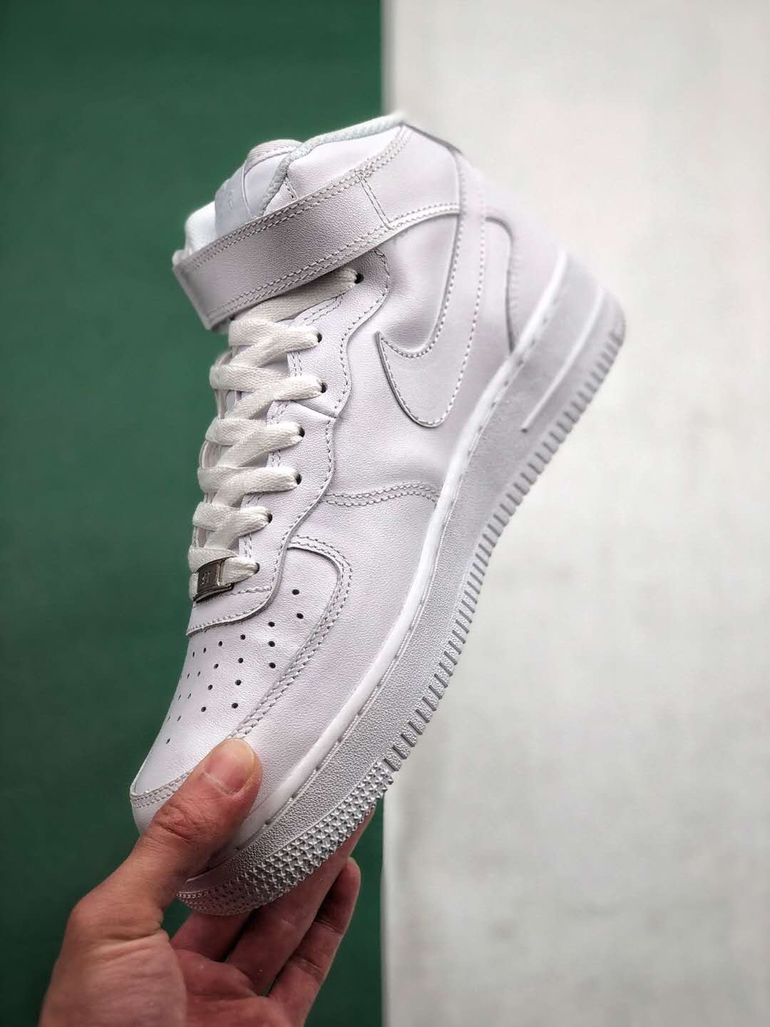 Nike Air Force 1 Mid White '07 315123-111 - Classic Sneakers that Elevate Style