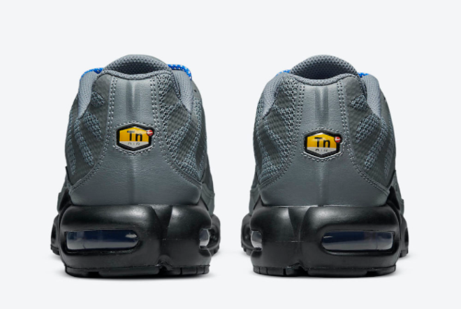 Nike Air Max Plus 'Grey Reflective' DN7997-002 - Stylish and Functional Sneakers for Men | Limited Edition