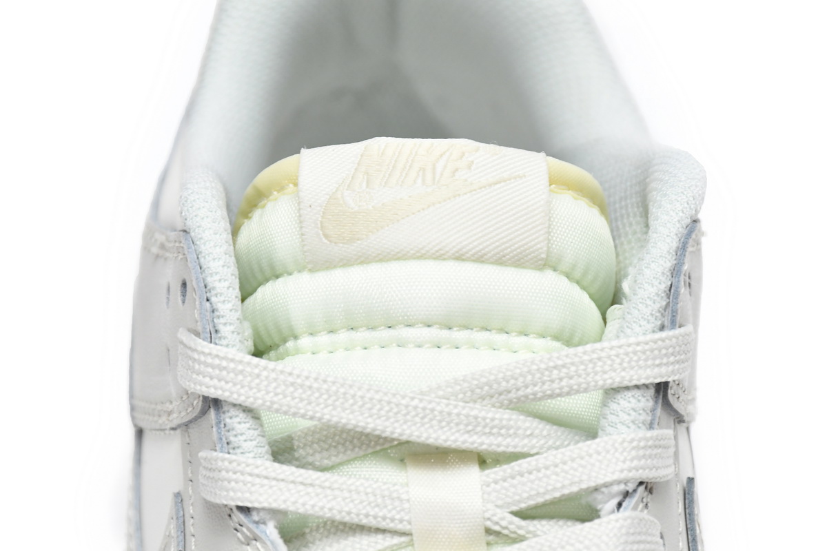 Nike SB Dunk Low Light Bone Cashmere Pale Ivory DD1503-107 - Shop Now for Exclusive Styles!