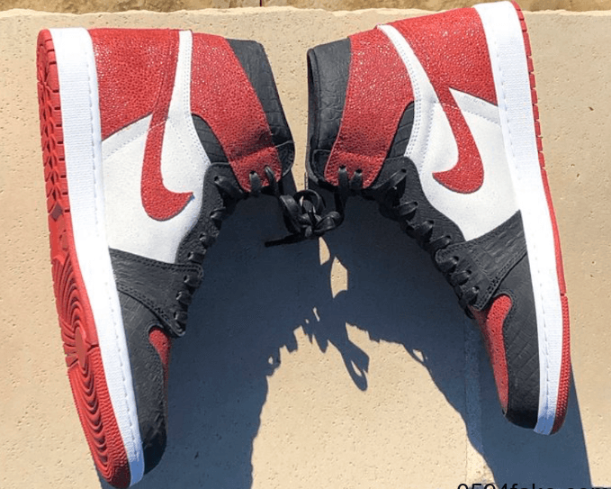 Air Jordan 1 Retro High OG 'Track Red' 555088-112 - Iconic Style and Vibrant Colorway Available