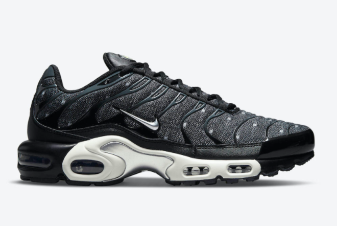Nike Air Max Plus Black Twill DM7570-001 - Stylish and versatile sneakers for men | Shop now at competitive prices!