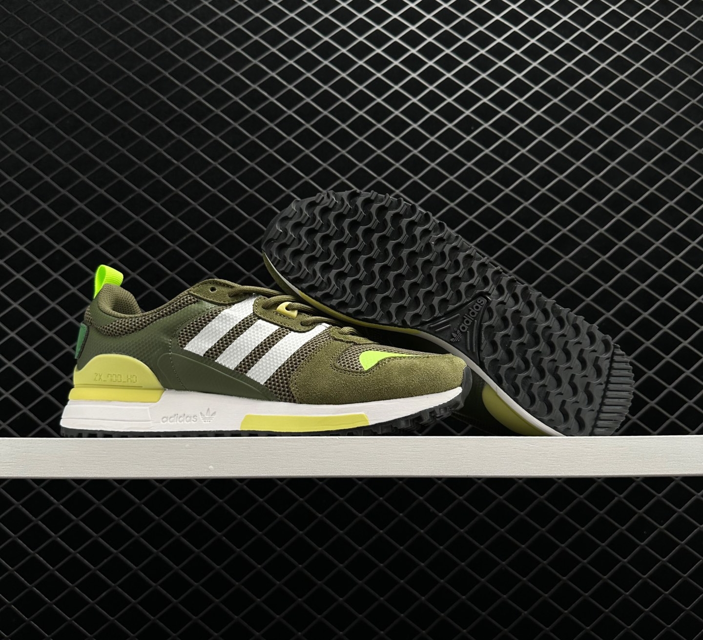 Adidas ZX 700 HD 'Wild Pine' FX7022 - Stylish and Comfortable Sneakers