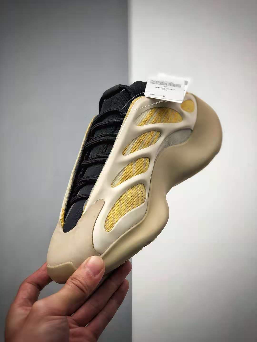 Adidas Yeezy 700 V3 'Safflower' G54853 - Stylish and Comfortable Footwear