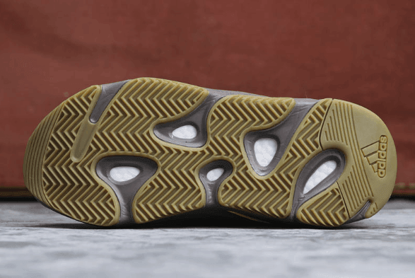 Adidas Yeezy Boost 700 'Mauve' EE9614 - Stylish and Comfortable Sneakers
