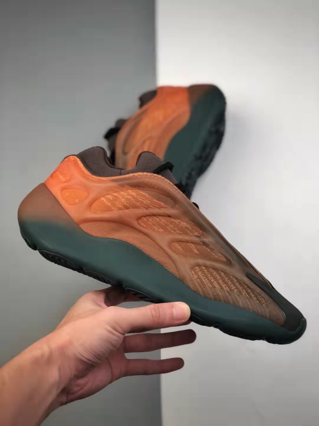 Adidas Yeezy 700 V3 'Copper Fade' GY4109 - Trendy and Stylish Sneakers