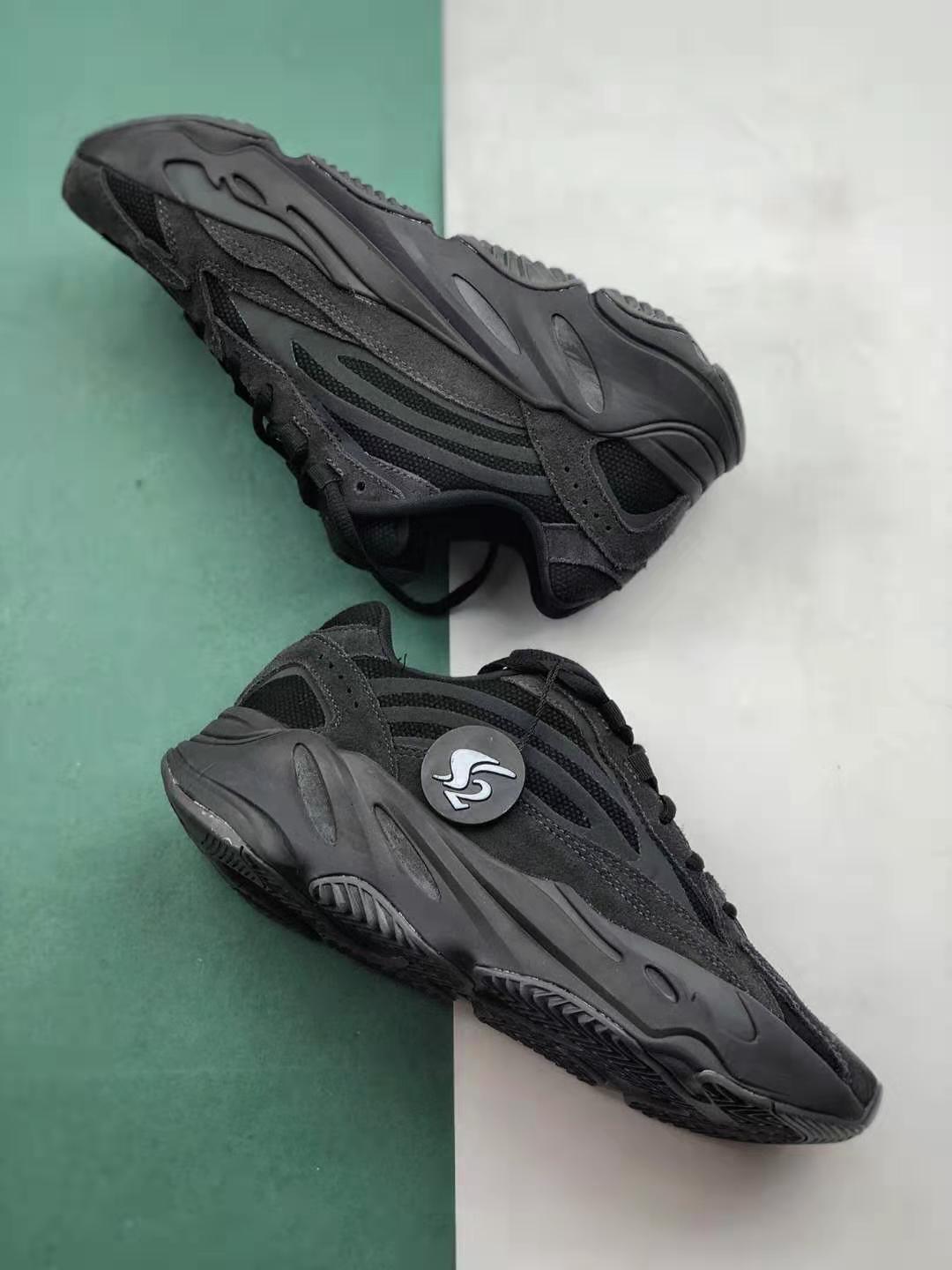 Adidas Yeezy Boost 700 V2 Vanta FU6684 - Sleek and Stylish Footwear